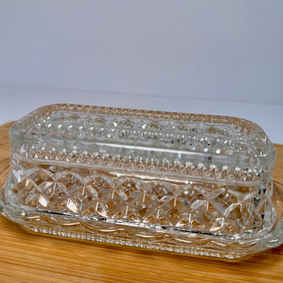 Vintage Pressed Glass Butter Dish 🧈✨ Diamond Cut Pattern • Clear Glass Beauty - Picture 2 of 7
